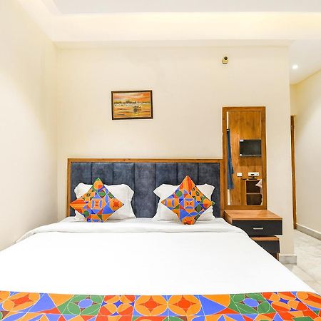 Fabhotel Prime The Golden Plaza - Nr Tarapith Temple Ngoại thất bức ảnh