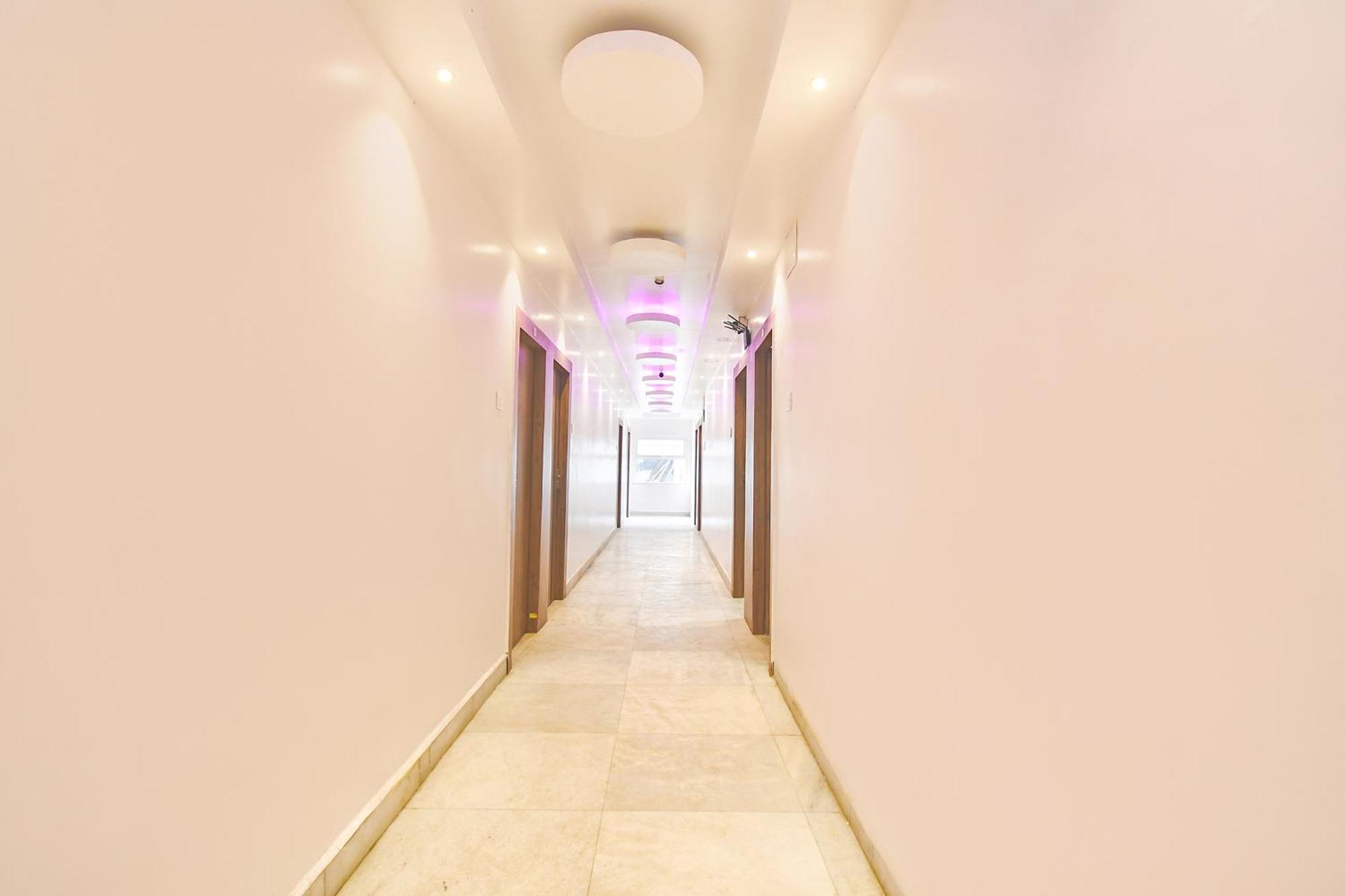 Fabhotel Prime The Golden Plaza - Nr Tarapith Temple Ngoại thất bức ảnh