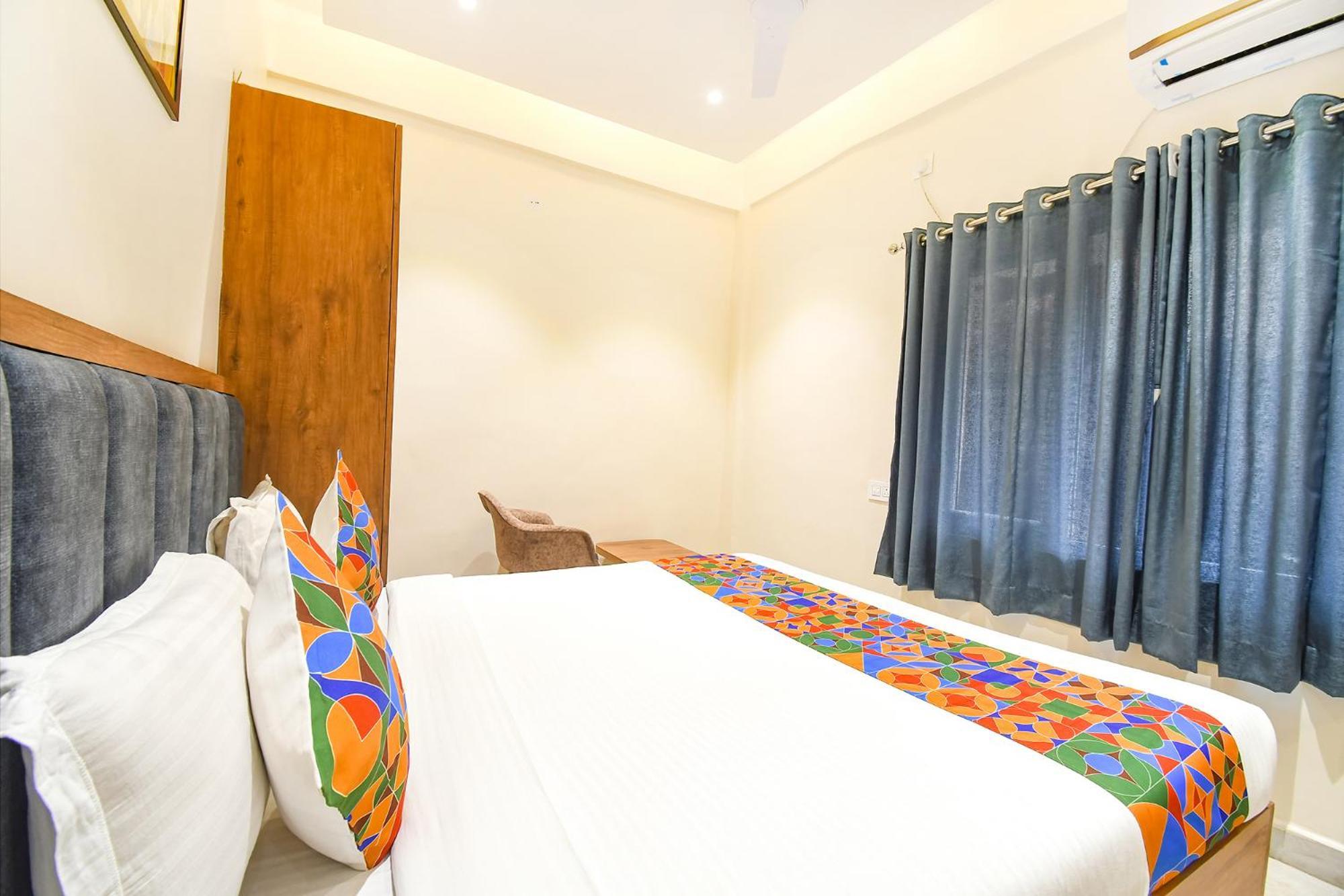 Fabhotel Prime The Golden Plaza - Nr Tarapith Temple Ngoại thất bức ảnh